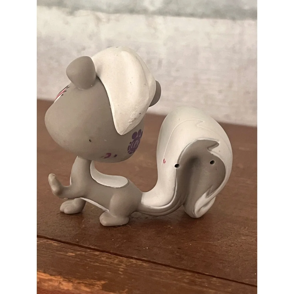Littlest Pet Shop LPS #3772 Gray Skunk Pepper Clark